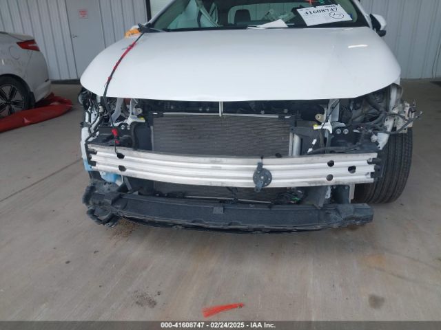 5YFEPMAEXNP275178 Toyota COROLLA LE