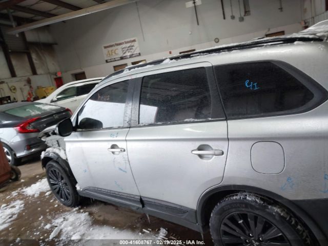 JA4AD3A39LZ043104 Mitsubishi Outlander Le 2.4