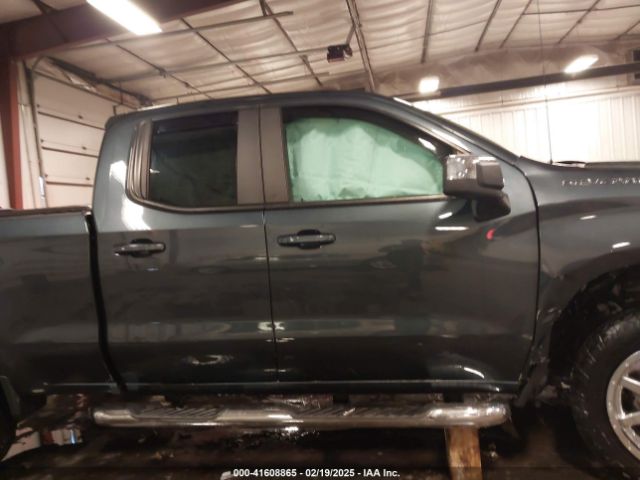 1GCRYDED7KZ300975 Chevrolet Silverado 1500 Lt