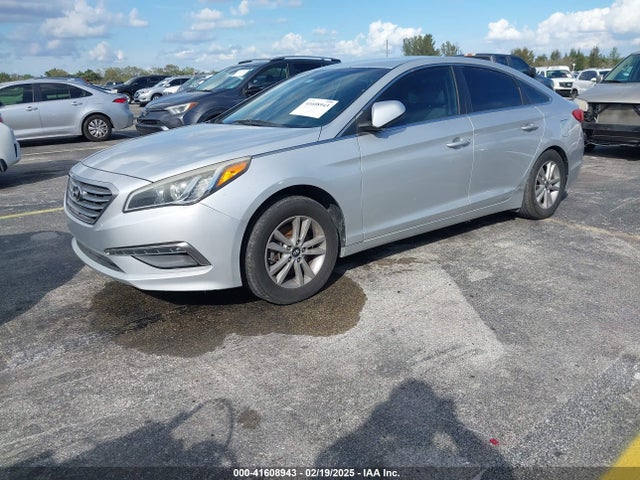 5NPE24AFXFH107806 Hyundai SONATA SE