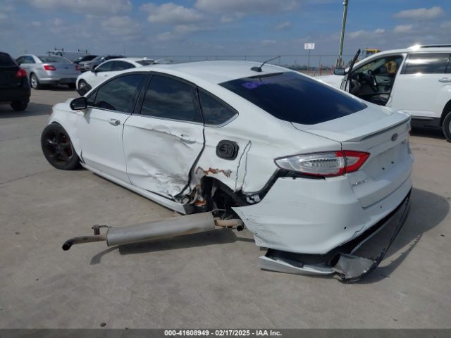 3FA6P0H95GR366111 Ford FUSION SE