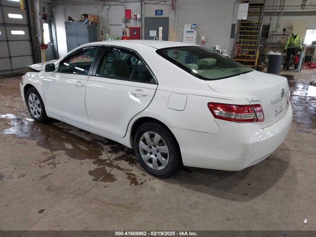 2010 Toyota Camry Le მანქანა იყიდება აუქციონზე, vin: 4T4BF3EK5AR024938, აუქციონის ნომერი: 41608962