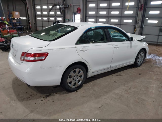 2010 Toyota Camry Le მანქანა იყიდება აუქციონზე, vin: 4T4BF3EK5AR024938, აუქციონის ნომერი: 41608962