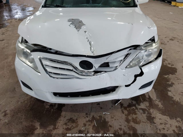 2010 Toyota Camry Le მანქანა იყიდება აუქციონზე, vin: 4T4BF3EK5AR024938, აუქციონის ნომერი: 41608962