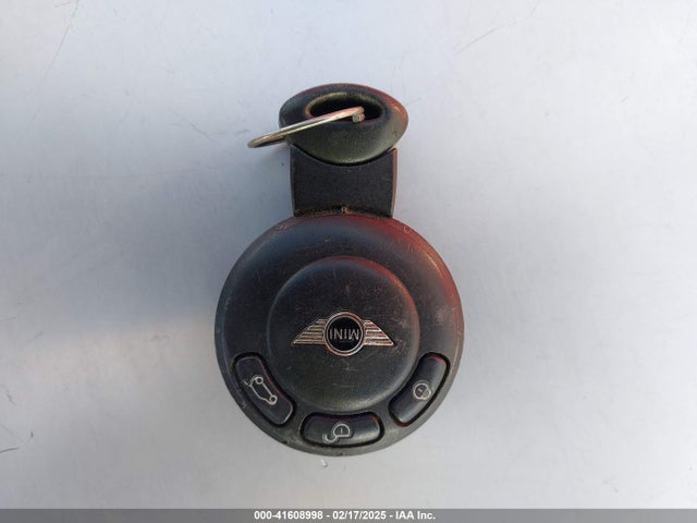 2012 MINI COOPER WMWSU3C55CT541177 Photo 10