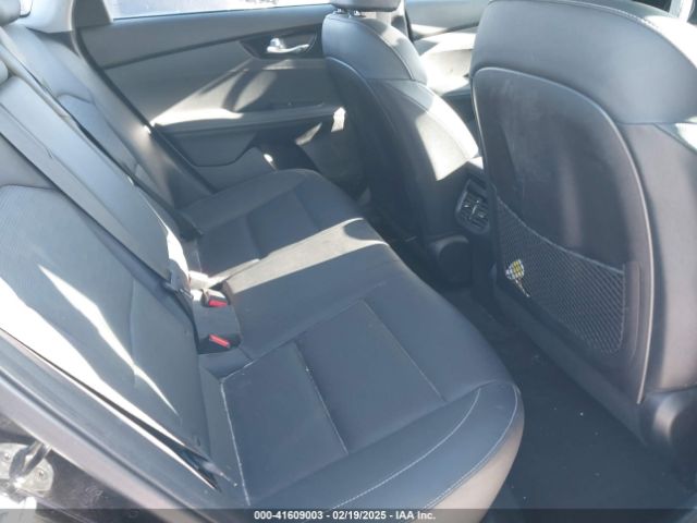 3KPF54AD8KE117985 KIA FORTE EX