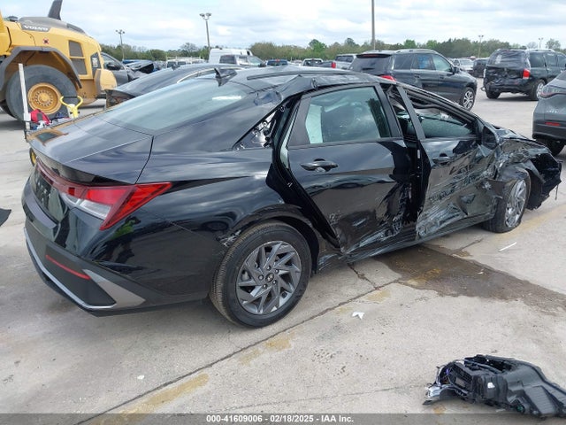 KMHLM4DG6RU747622 Hyundai ELANTRA SEL
