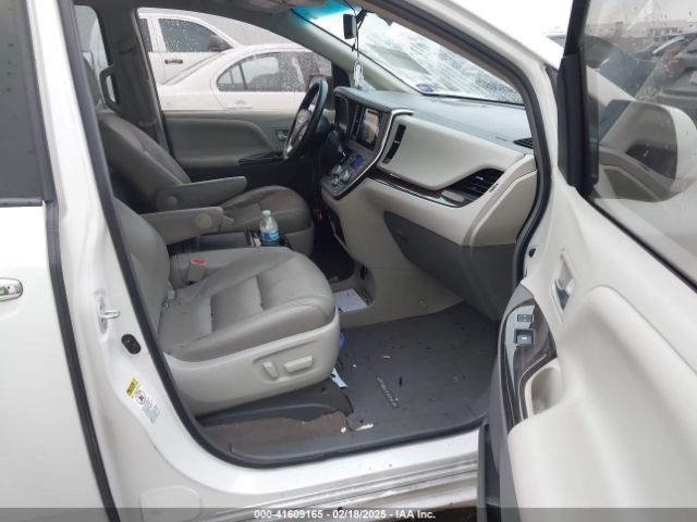 5TDYK3DC2GS726677 Toyota Sienna Xle Premium 8 Passenger