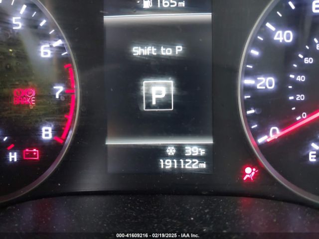 3KPA24AD9PE517404 KIA RIO S