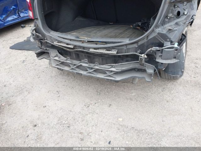 KMHD84LF9LU024355 Hyundai ELANTRA SEL