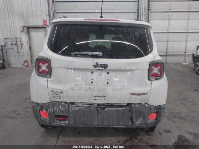 ZACCJBCB2JPH68075 Jeep Renegade Trailhawk 4x4