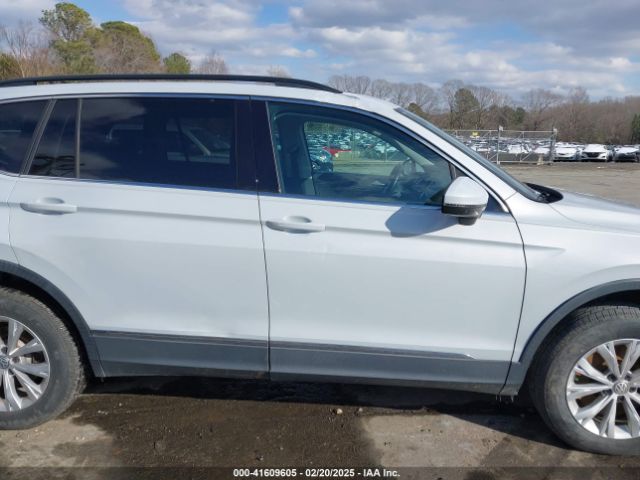 3VV2B7AX8JM188208 Volkswagen Tiguan 2.0t Se/2.0t Sel