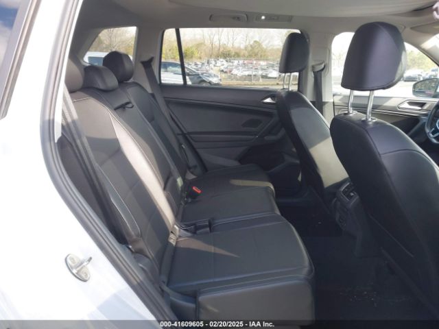 3VV2B7AX8JM188208 Volkswagen Tiguan 2.0t Se/2.0t Sel