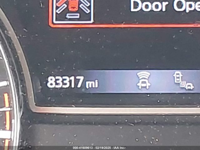 5N1DR2MMXKC637720 Nissan Pathfinder Sv