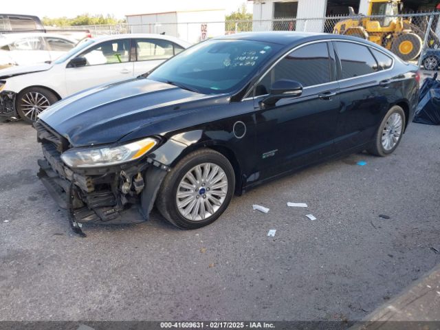 3FA6P0PU2GR295679 Ford Fusion Energi Se Luxury