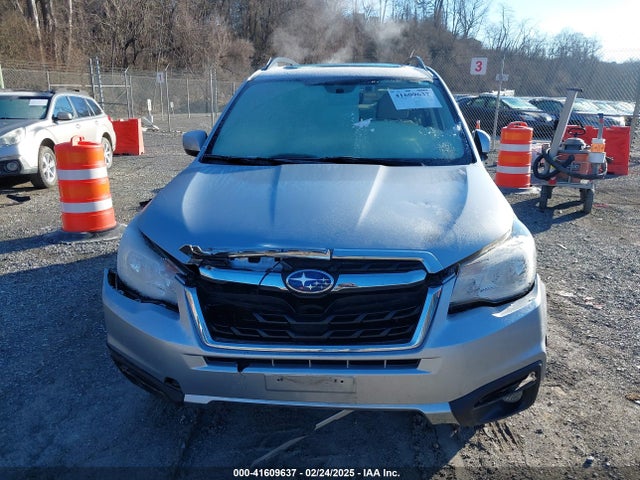 Subaru Forester 2.5i Premium 2018 JF2SJAGC5JH601260 Image 12