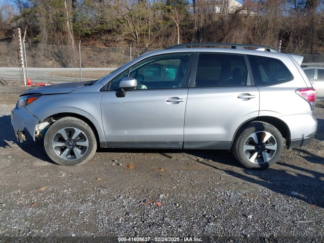 Subaru Forester 2.5i Premium 2018 JF2SJAGC5JH601260 Image 14