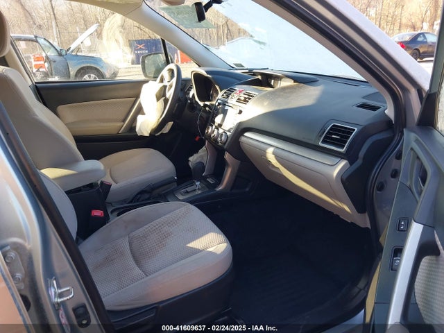 Subaru Forester 2.5i Premium 2018 JF2SJAGC5JH601260 Image 5