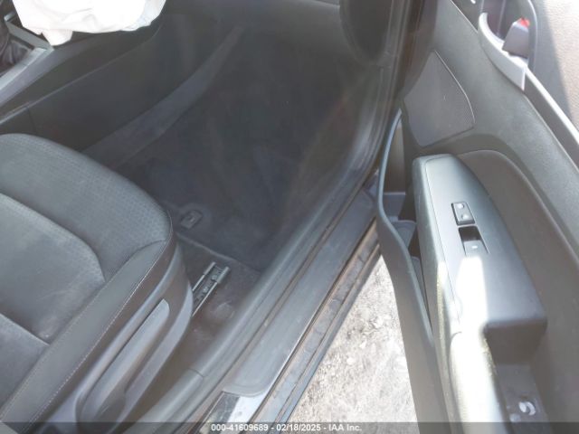 KMHD84LFXHU247060 Hyundai Elantra Value Edition