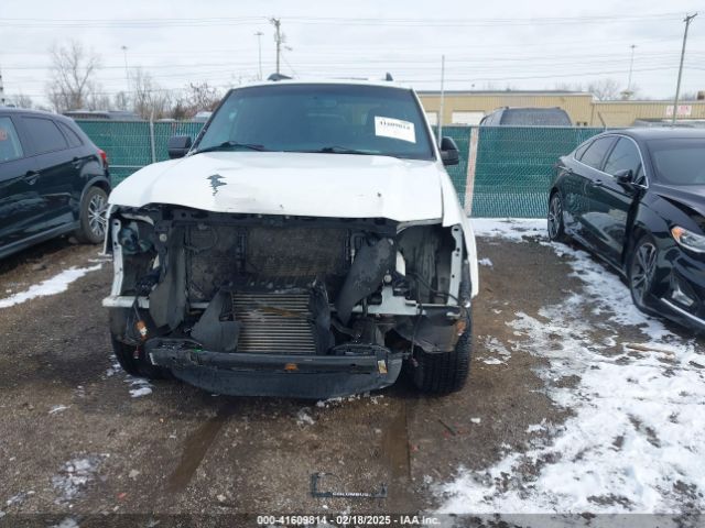 1FMJU1HT9HEA69437 Ford Expedition Xlt