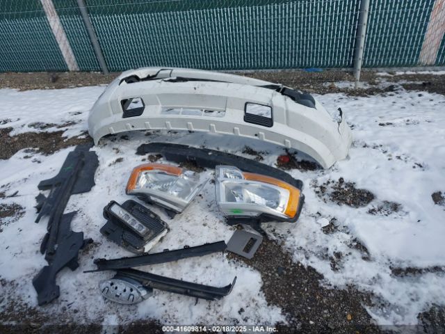 1FMJU1HT9HEA69437 Ford Expedition Xlt