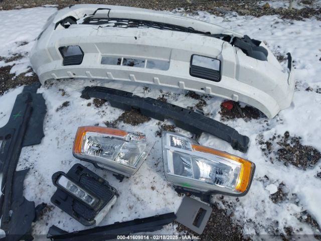 1FMJU1HT9HEA69437 Ford Expedition Xlt