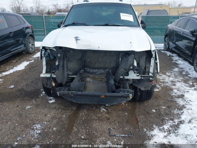 1FMJU1HT9HEA69437 Ford Expedition Xlt