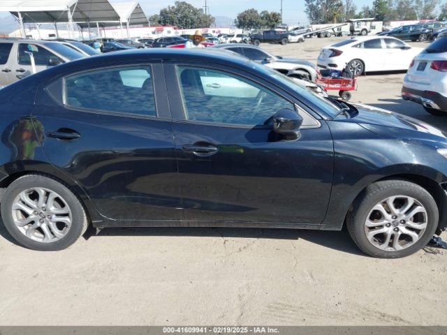 3MYDLBYV3HY170375 Toyota YARIS IA