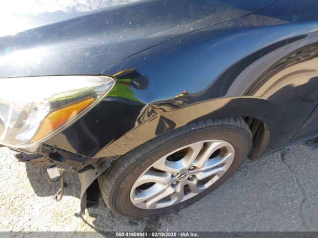 3MYDLBYV3HY170375 Toyota YARIS IA