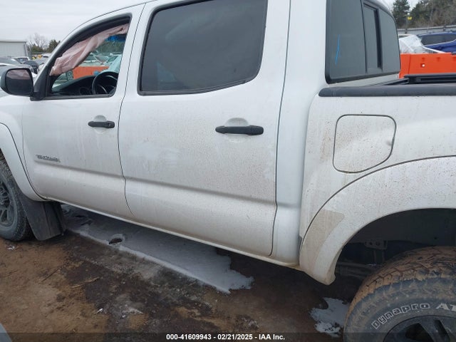 5TFLU4EN5FX118378 Toyota Tacoma Base V6