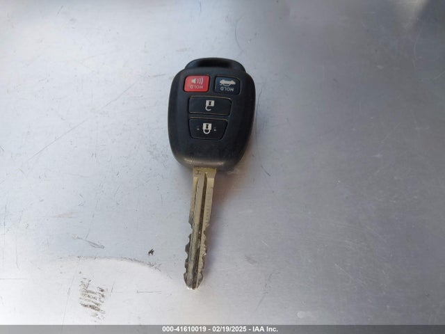 5YFBURHE5HP730912 Toyota COROLLA SE