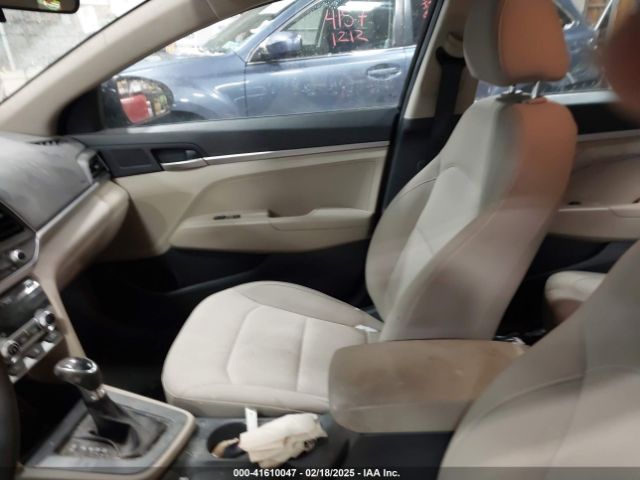 5NPD74LF3LH614939 Hyundai ELANTRA SE