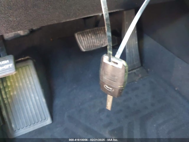 5XYPG4A33KG574065 KIA Sorento 2.4l Lx
