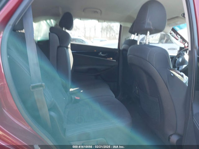 5XYPG4A33KG574065 KIA Sorento 2.4l Lx