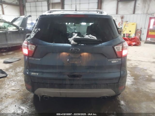 1FMCU9J90JUC80074 Ford Escape Titanium