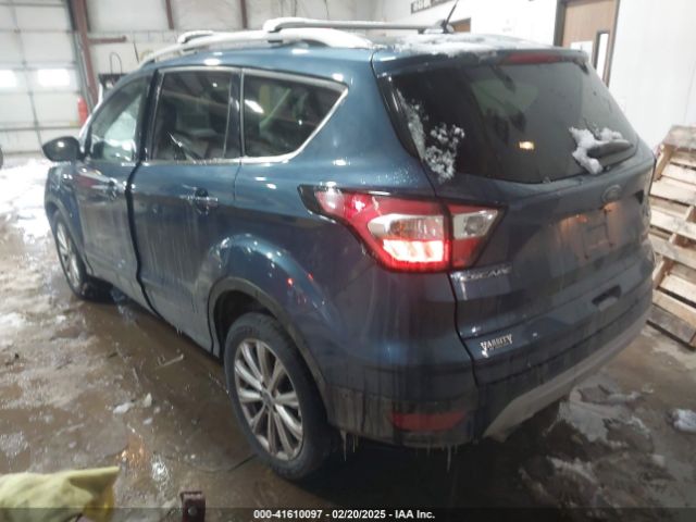 1FMCU9J90JUC80074 Ford Escape Titanium