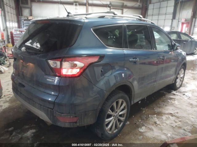 1FMCU9J90JUC80074 Ford Escape Titanium
