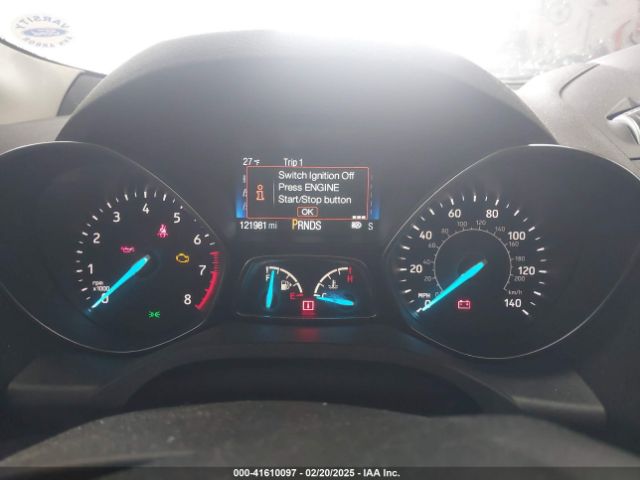 1FMCU9J90JUC80074 Ford Escape Titanium