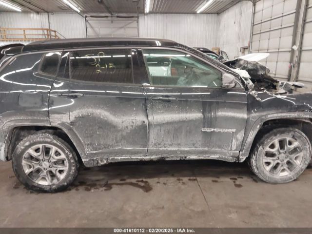 3C4NJDDB2JT211775 Jeep Compass Trailhawk 4x4