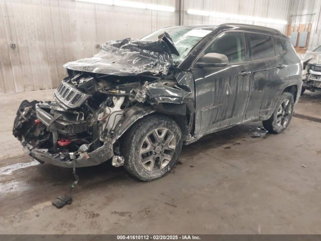 3C4NJDDB2JT211775 Jeep Compass Trailhawk 4x4