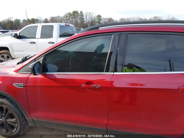 1FMCU9HD7KUA48938 Ford ESCAPE SEL