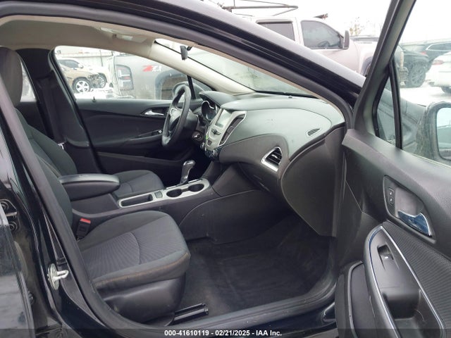 1G1BC5SM7J7167146 Chevrolet Cruze Ls Auto