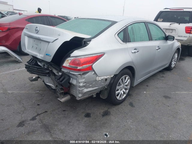 Nissan Altima 2.5 S 2014 1N4AL3AP9EN358187 Image 4