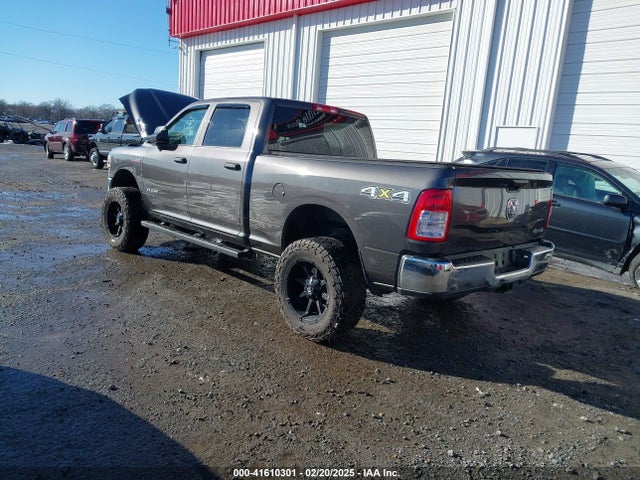 3C6UR5CJ7LG303941 RAM 2500 Tradesman  4x4 6'4 Box