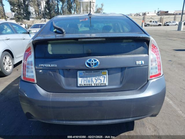 JTDKN3DU9F1890512 Toyota Prius