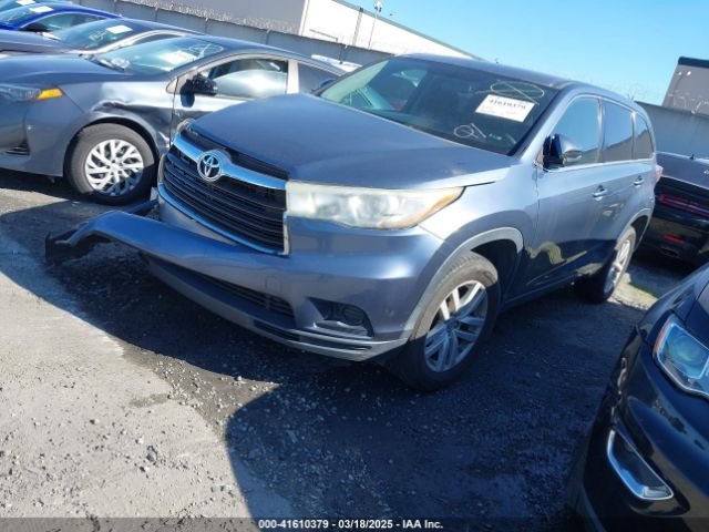 5TDZARFH1FS011987 Toyota Highlander Le