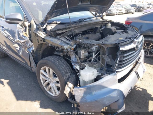5TDZARFH1FS011987 Toyota Highlander Le