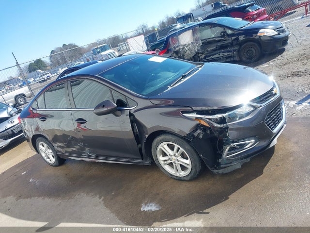 1G1BE5SM6H7206703 Chevrolet Cruze Lt Auto