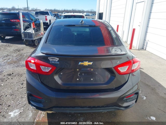 1G1BE5SM6H7206703 Chevrolet Cruze Lt Auto