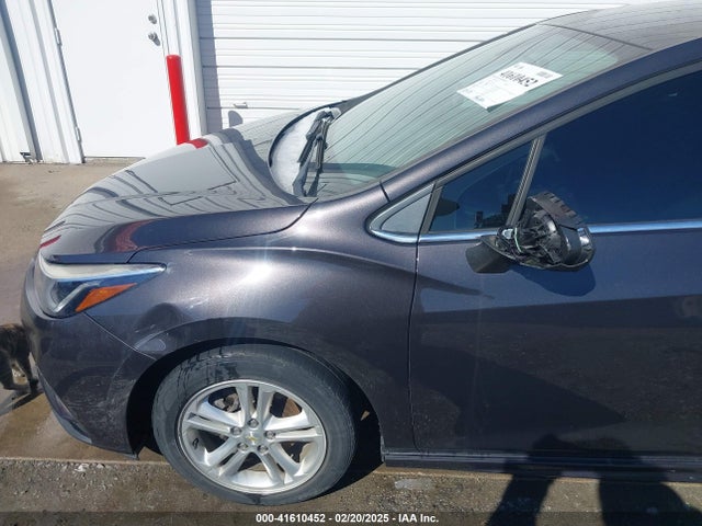1G1BE5SM6H7206703 Chevrolet Cruze Lt Auto